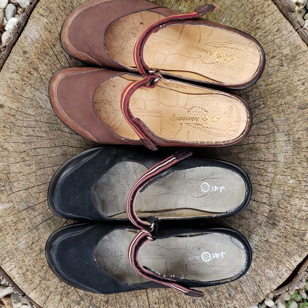 2 Pair J41 Leather Shoes Labeled Size 8.5 Runs Small